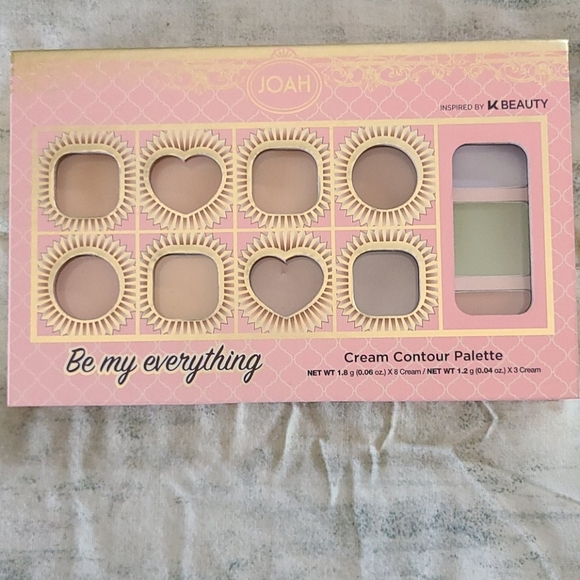 Cream contour corrector palette - Picture 1 of 6
